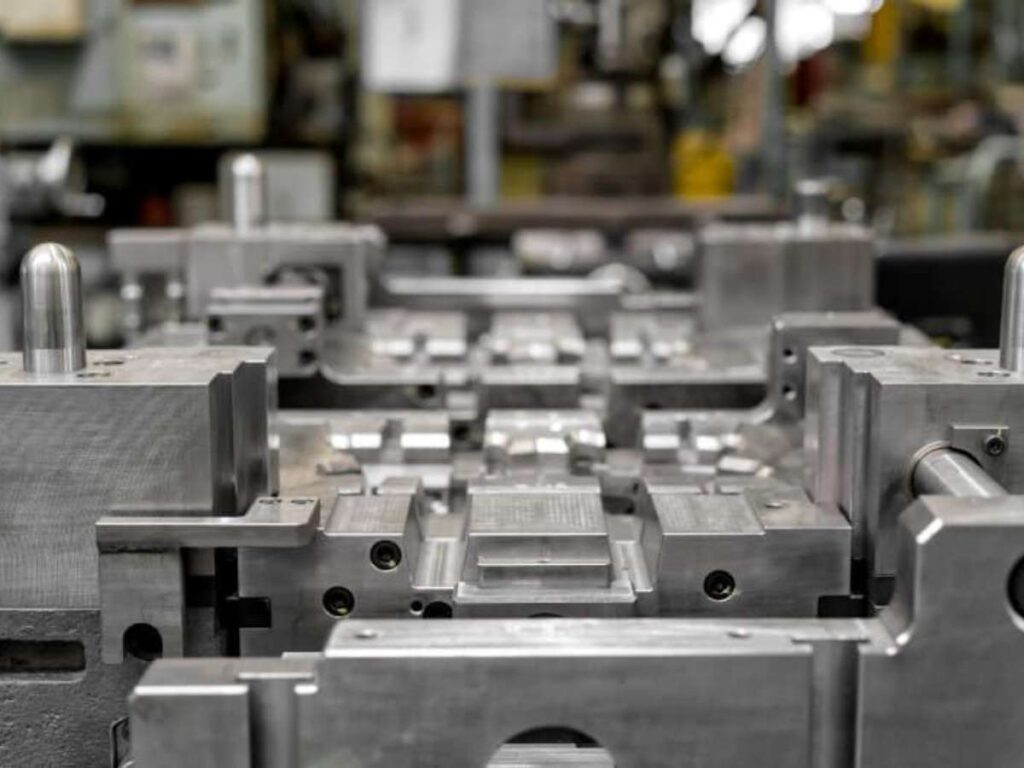 Metal Injection Molding vs Die Casting: What's the Difference 1