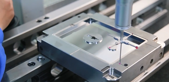 Quick Guide to Plastic Injection Molding Tolerances 3 Quick Guide to Plastic Injection Molding Tolerances 3