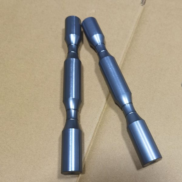 wine pegs (1)